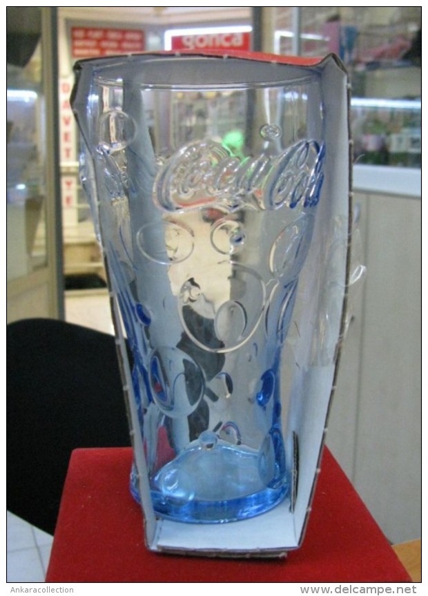 AC - COCA COLA 50TH YEAR IN TURKEY BUBLE FIGURED BLUE GLASS FROM TURKEY - Tazze & Bicchieri