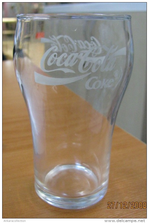 AC - COCA COLA CLEAR TUMBLER GLASS - B FROM TURKEY - Kopjes, Bekers & Glazen