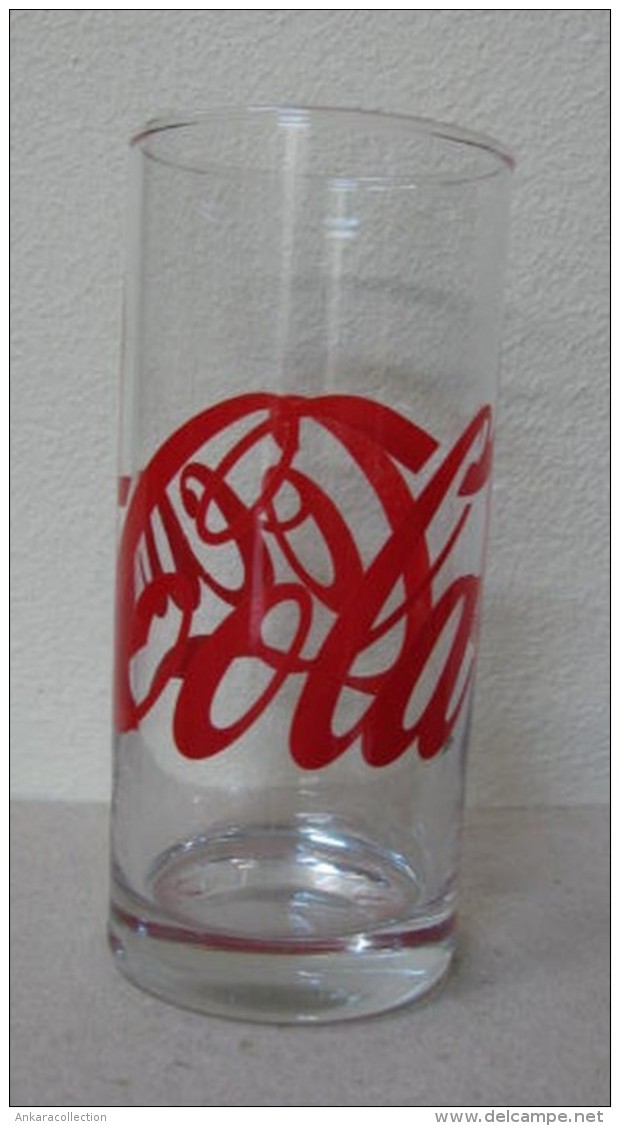 AC - COCA COLA - RARE GLASS FROM TURKEY - Kopjes, Bekers & Glazen