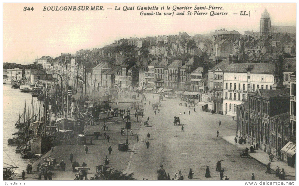 BOULOGNE SUR MER.le Quai Gambetta Et Le Quartier Saint Pierre - Boulogne Sur Mer