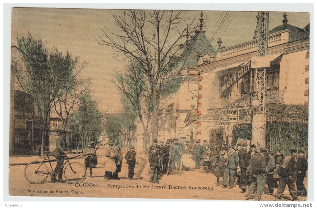 COGNAC (16) - CPA TOILEE COULEUR - PERSPECTIVE DU BOULEVARD DENFERT ROCHEREAU - Cognac