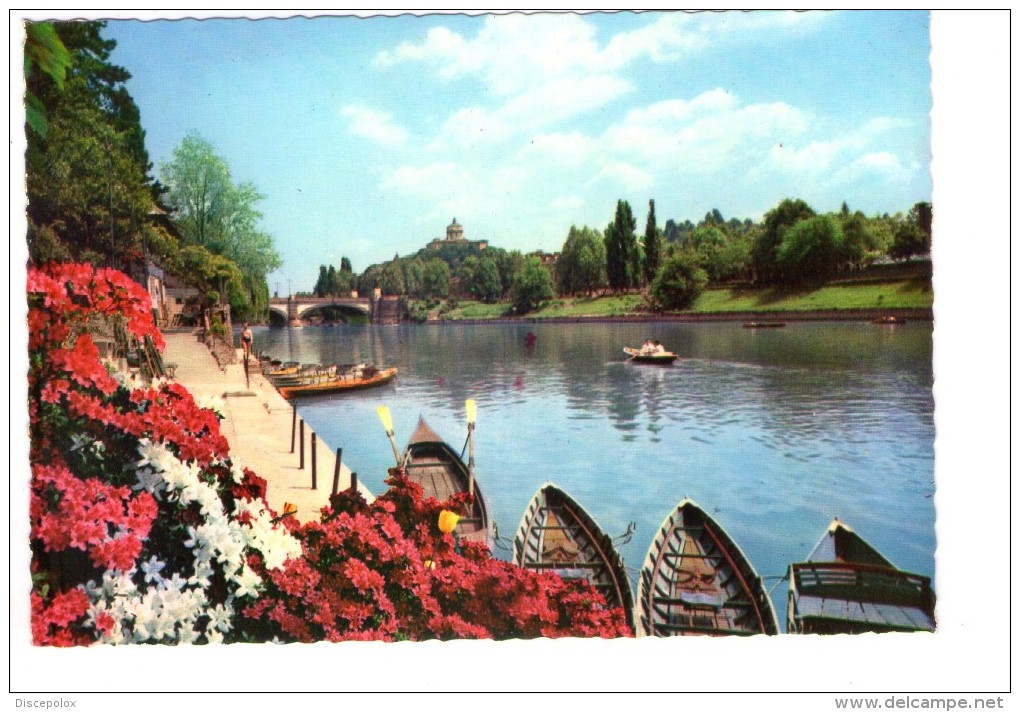 Q2476 CARTOLINA Di TORINO, Lungo Po Con Barche Boat Barques _ NON VIAG. - Fiume Po