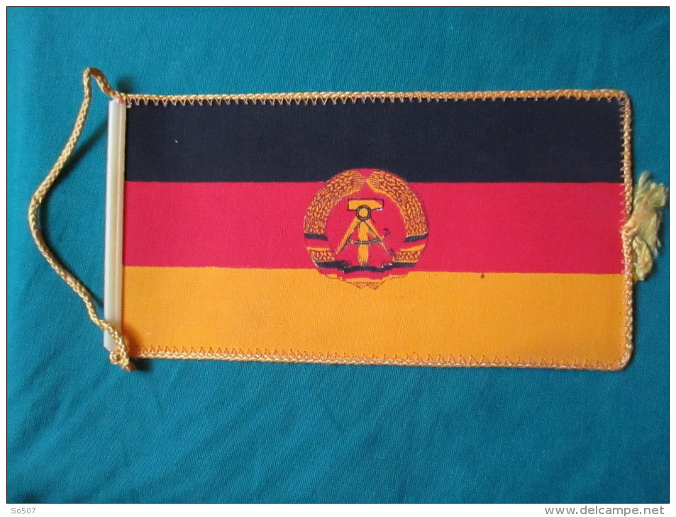 Small Flag-German Democratic Republic  11x22 Cm - Banderas