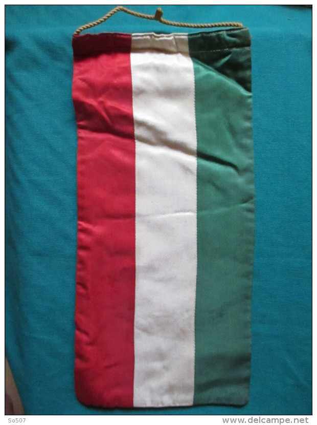 Small Flag- Hungary 14x29 Cm - Drapeaux