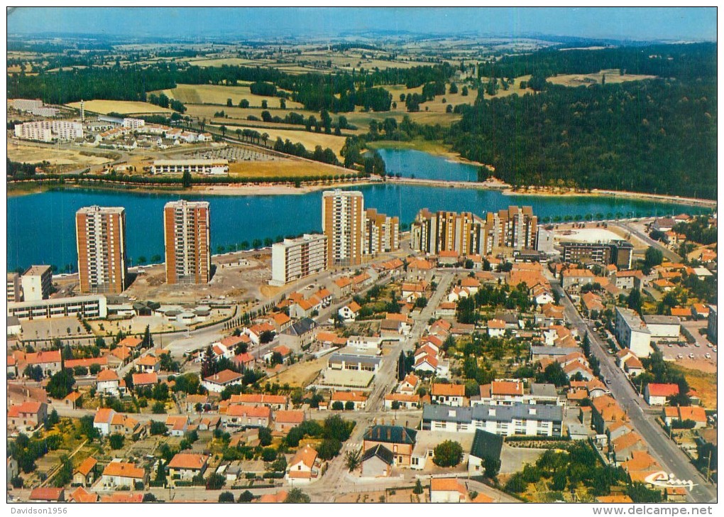 Cpsm  -   Montceau Les Mines   -  Vue Générale Aérienne            AD817 - Montceau Les Mines