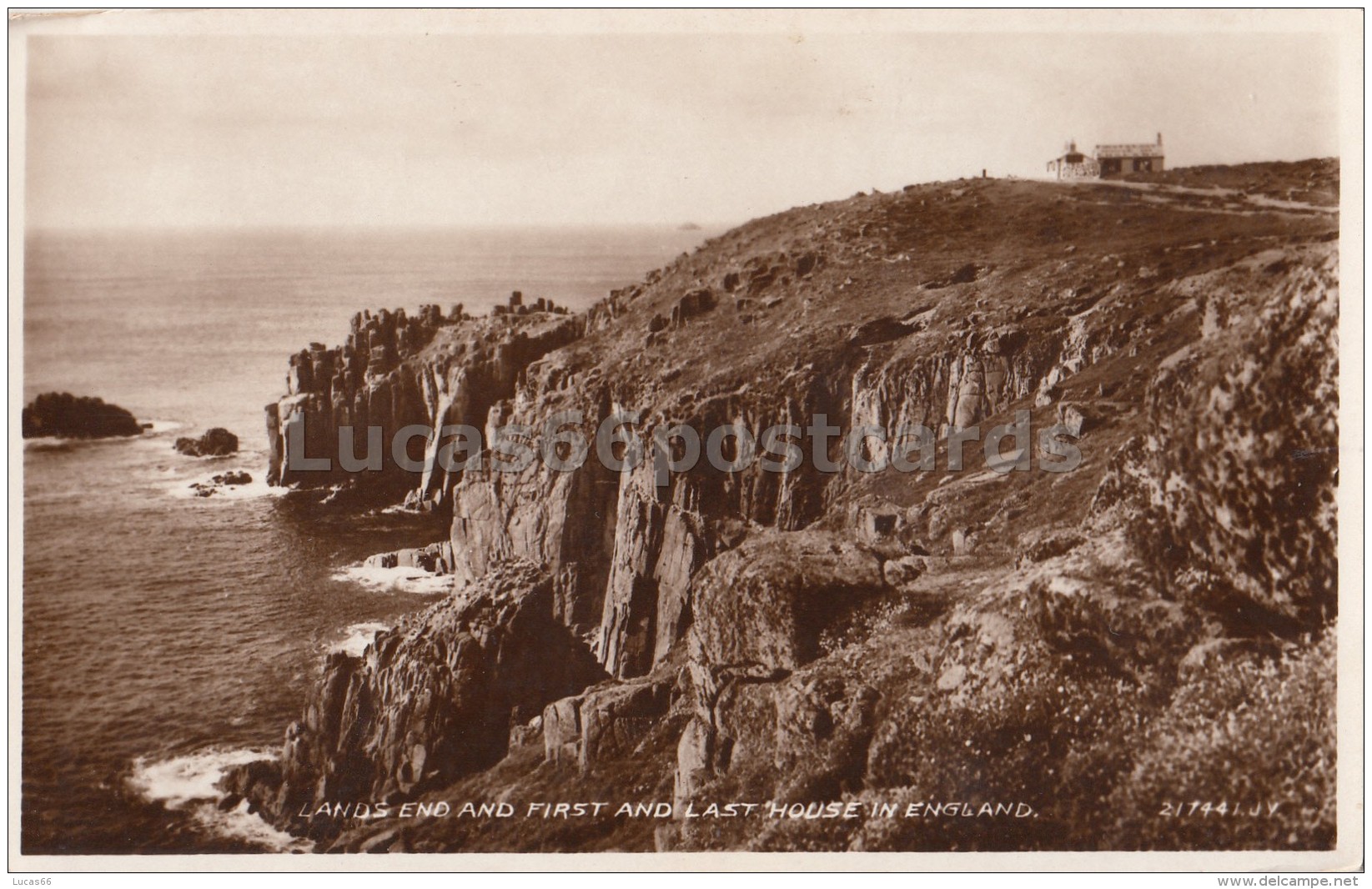 Land's Endand First And Last House In England - Land's End