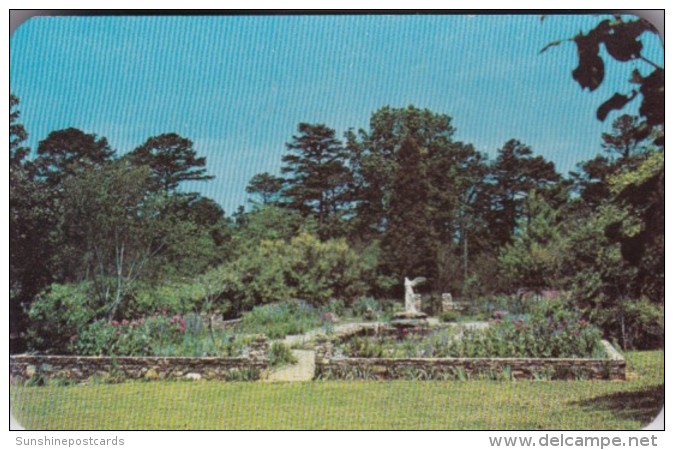 Alabama Montgomery Statue Of Winged Victory In Grecian Gardens At Jasmine Hill - Montgomery