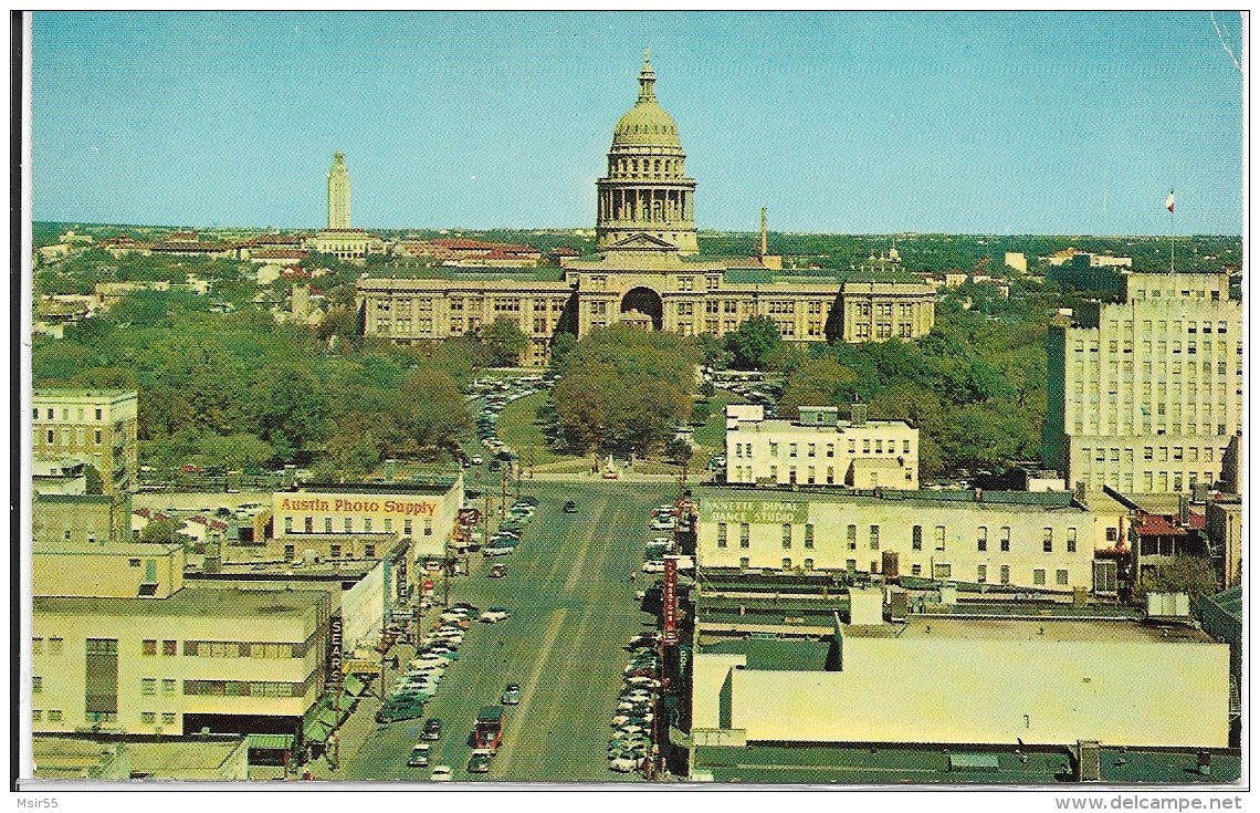 CPSM -  USA - TEXAS - Austin - Downtown View Of Austin , Texas With Capitol And University Of Texas - Austin
