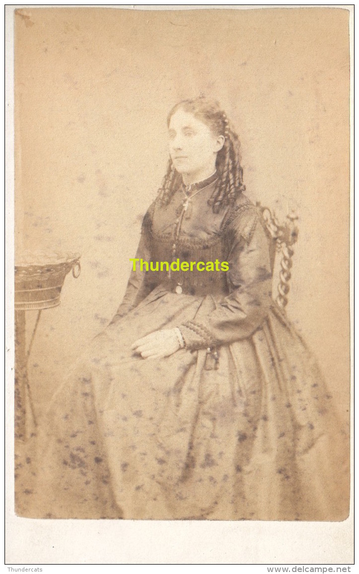 CVD CARTE DE VISITE PHOTO FEMME LADY DAME  E ASH MANSFIELD - Anonymous Persons