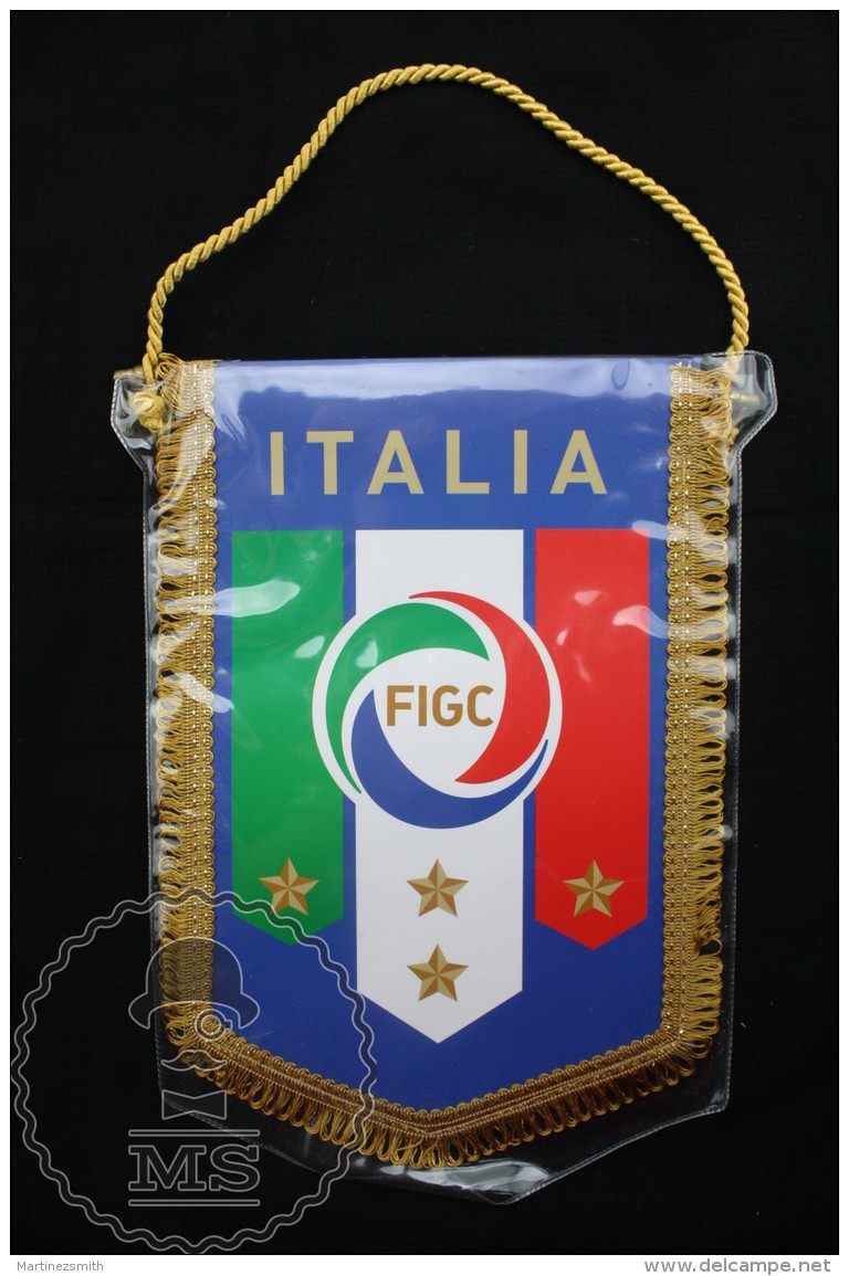 Sport Advertising FIGC - Federazione Italiana Giuoco Calcio- Football Large Pennant/ Flag/ Fanion - Habillement, Souvenirs & Autres