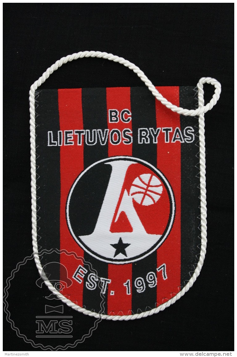 Sport Advertising  Cloth Pennant/ Flag/ Fanion Of BC Lietuvos Rytas - Lithuanian Basketball Club In Vilnius - Abbigliamento, Souvenirs & Varie