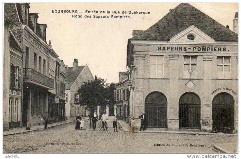 CPA - BOURBOURG (59) - Aspect De L'Hôtel Des Sapeurs-Pompiers à L'entrée De La Rue De Dunkerque En 1917 - Autres & Non Classés