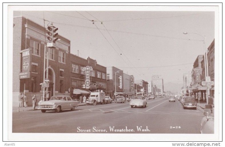 Wenatchee Washington, Street Scene Business District, Bank Owl Drugstore, Autos, C1950s Vintage Real Photo Postcard - Otros & Sin Clasificación