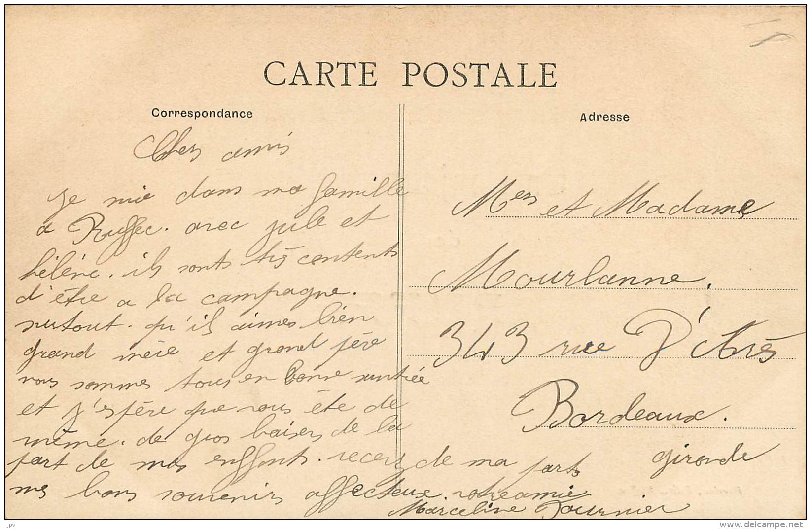 CARTE POSTALE : RUFFEC . UN BONJOUR . - Ruffec