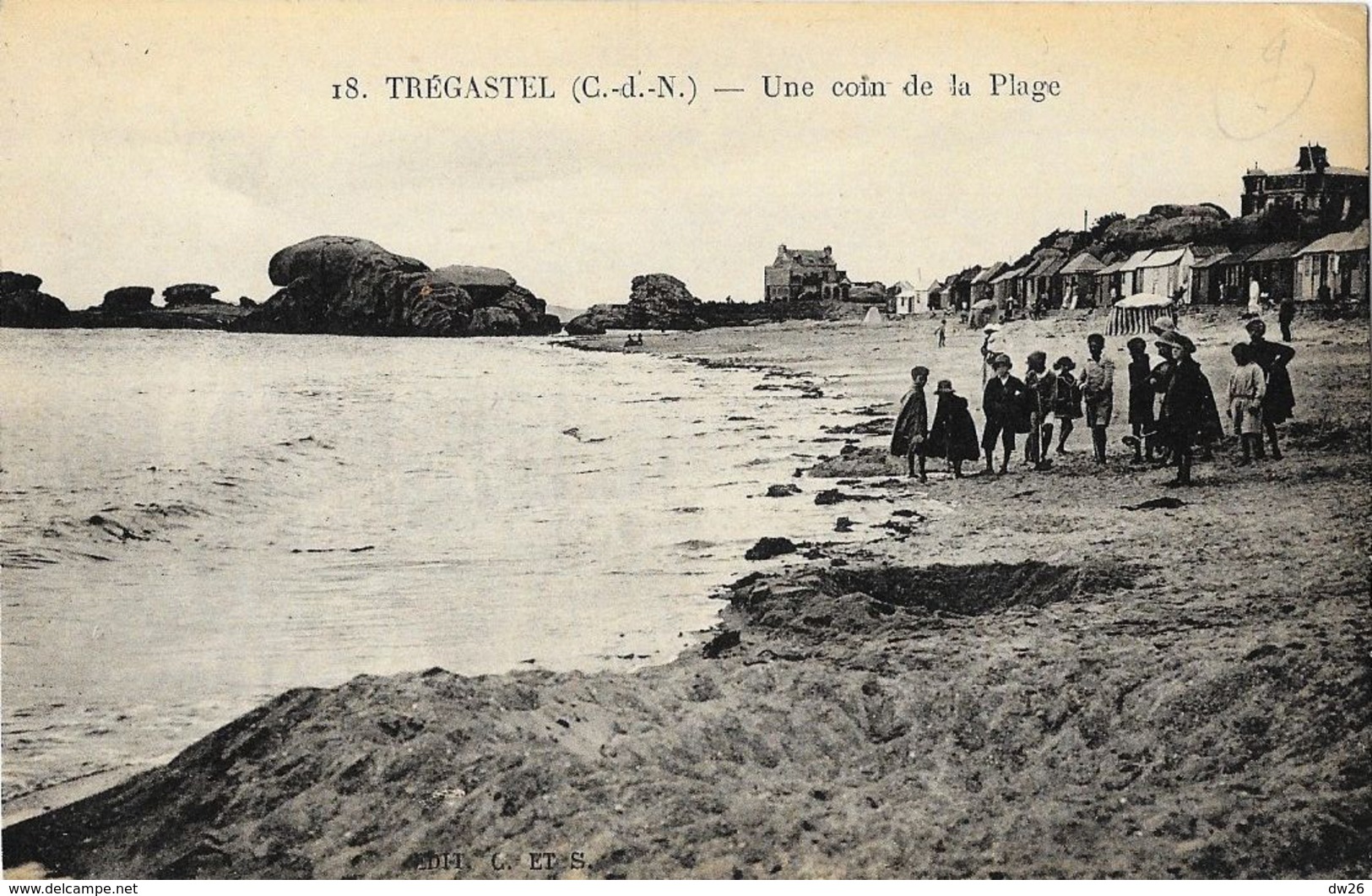 Trégastel - Un Coin De Plage - Enfants Sur La Plage - Carte Non Circulée - Trégastel