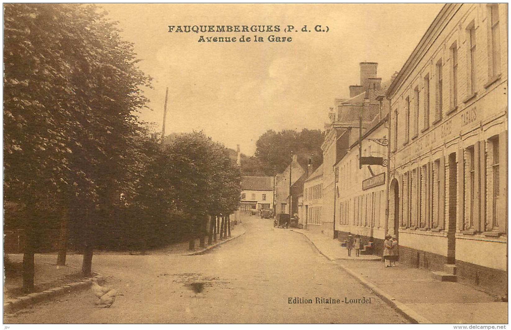 CARTE POSTALE : FAUQUEMBERGUES . AVENUE DE LA GARE . - Fauquembergues