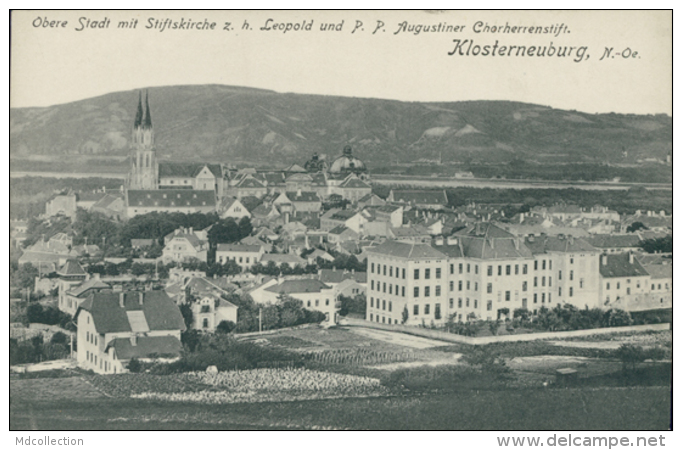 AT KLOSTERNEUBURG / Obere Stadt Mit Stiftskirche Zum H. Leopold Und P.P. Augustiner Chorrehenstift / - Klosterneuburg