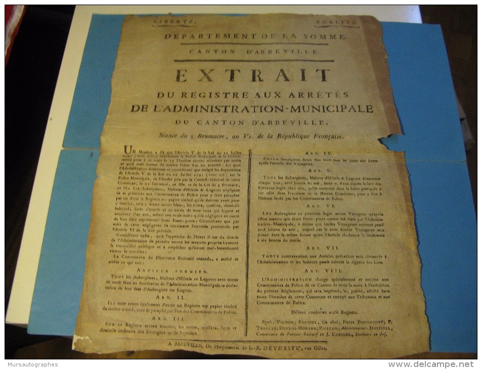 RARE AFFICHE " EXTRAIT REGISTRE ADMINISTRATION ABBEVILLE" 1797 HOTELLERIE AUBERGISTE ETRANGERS REVOLUTION - Manifesti