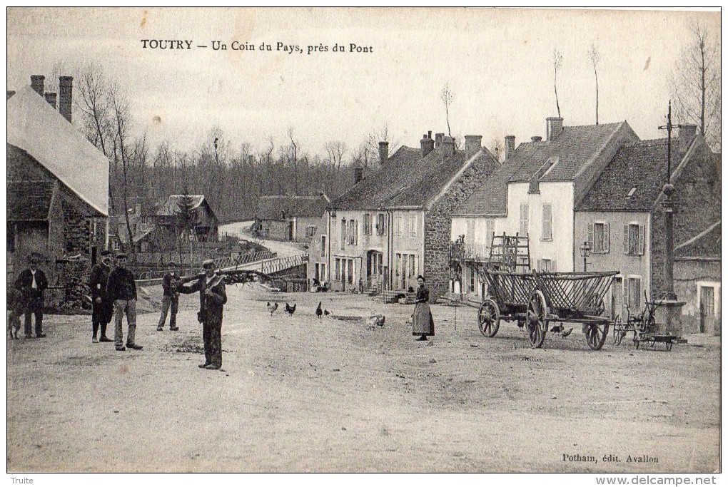 TOUTRY UN COIN DU PAYS PRES DU PONT - Other & Unclassified