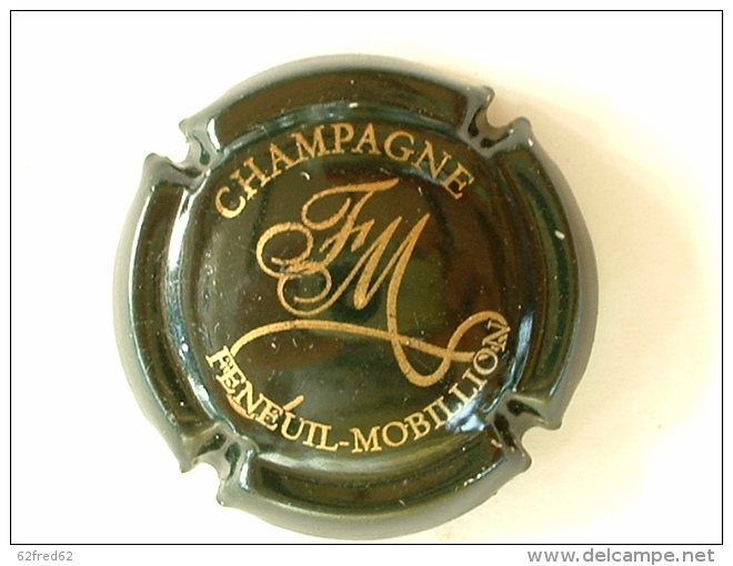 CAPSULE DE CHAMPAGNE  - FENEUIL MOBILLON - VERT FONCE ET OR - Autres & Non Classés