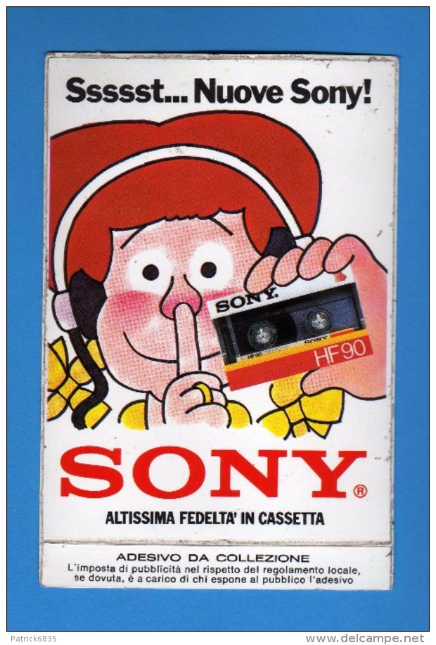 Adesivo Pubblicitario -  SONY Nuove Cassette HF90  .  Cm 12 X 8.  Come Scansione.    Vedi Descrizione - Adesivi