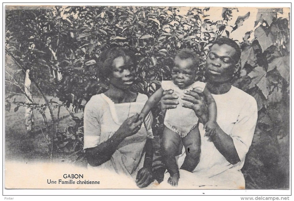 GABON - Lot De 2 Cartes - Une Famille Chrétienne + Missions De PP Du Saint Esprit Jeunes Ménages Chrétiens - Gabon