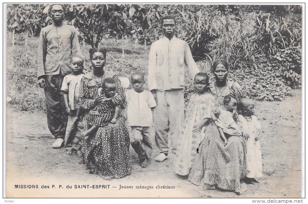 GABON - Lot De 2 Cartes - Une Famille Chrétienne + Missions De PP Du Saint Esprit Jeunes Ménages Chrétiens - Gabon