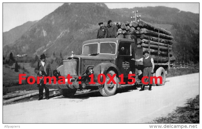 Reproduction D'une Photographie D'un Ancien Camion Gazogène Transportant Du Bois - Other & Unclassified