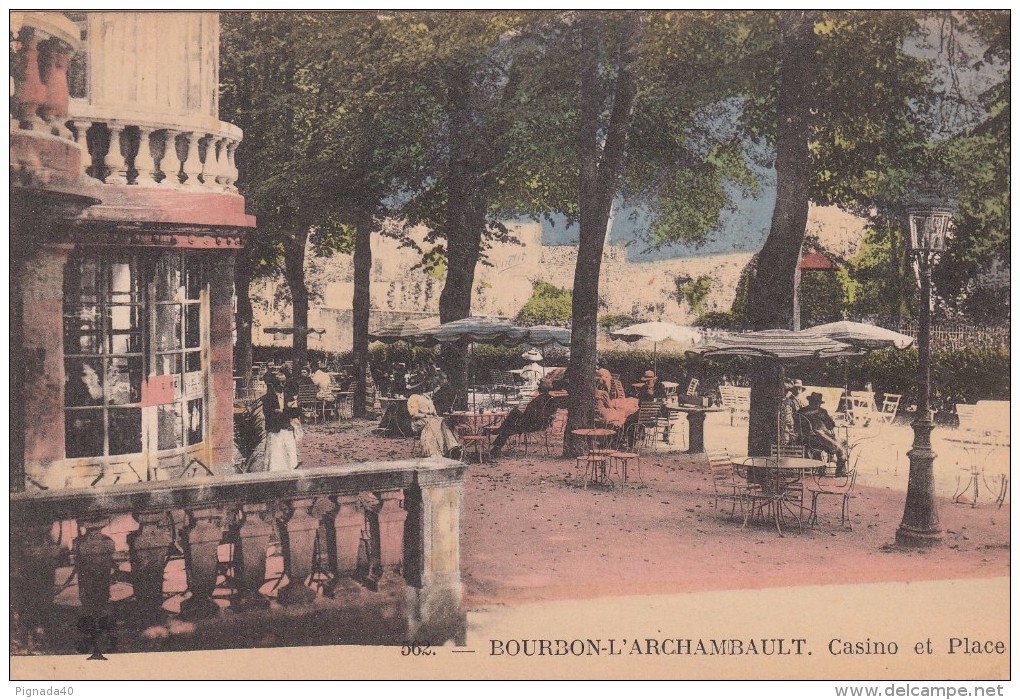 G , Cp , 03 , BOURBON-L'ARCHAMBAULT , Casino Et Place - Bourbon L'Archambault
