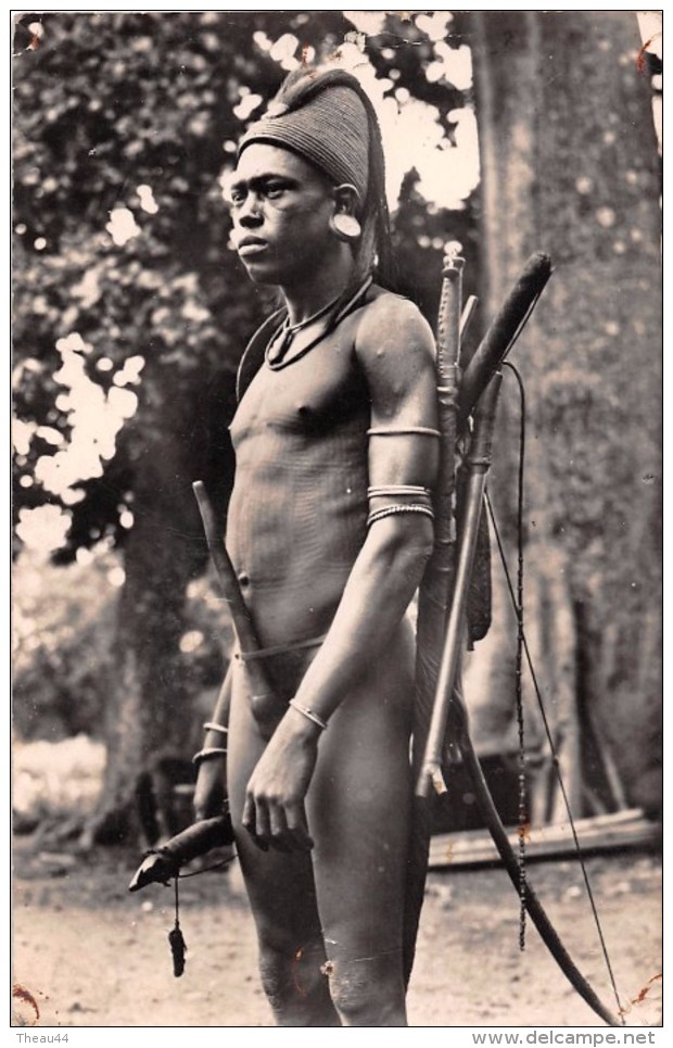 ¤¤  -  DAHOMEY   -  Chasseur Somba  -  Scarifications , Arc , Chasse   -  ¤¤ - Dahomey