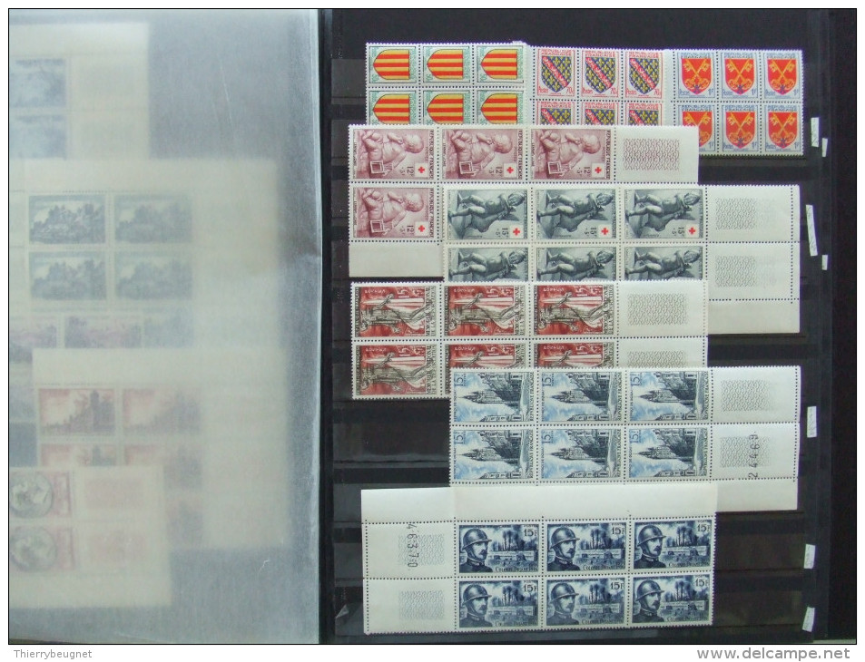 VEND SUPERBE COLLECTIONS DE TIMBRES EN BLOCS DE 4 OU 6, NEUFS LUXES, 1924-1957, COTE IMPORTANTE, BONNES VALEURS !!!