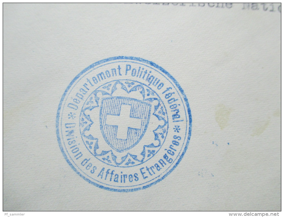 Bern 1942 Officiel Kriegs Winter Hilfe. Departement Politique Federal. Division Des Affaires Etrangeres. - Storia Postale