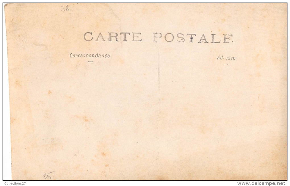38-URIAGE- CARTE PHOTO- L'HÔPITAL , CAMPAGNE 1914 /18 MILITAIRE - Uriage