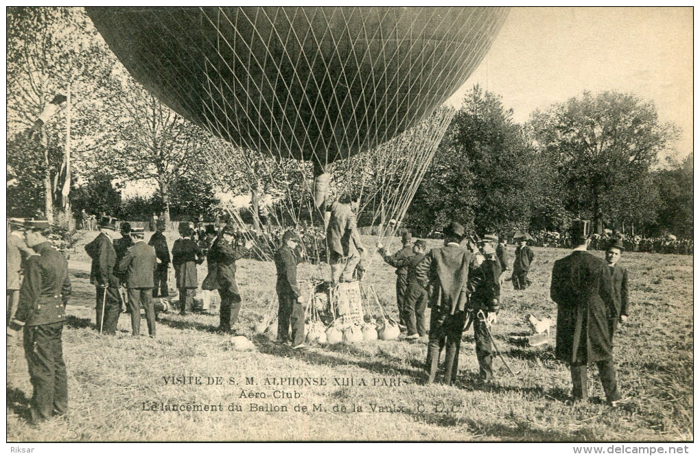 AVIATION(MONTGOLFIERE) ALPHONSE 13 A PARIS - Montgolfières