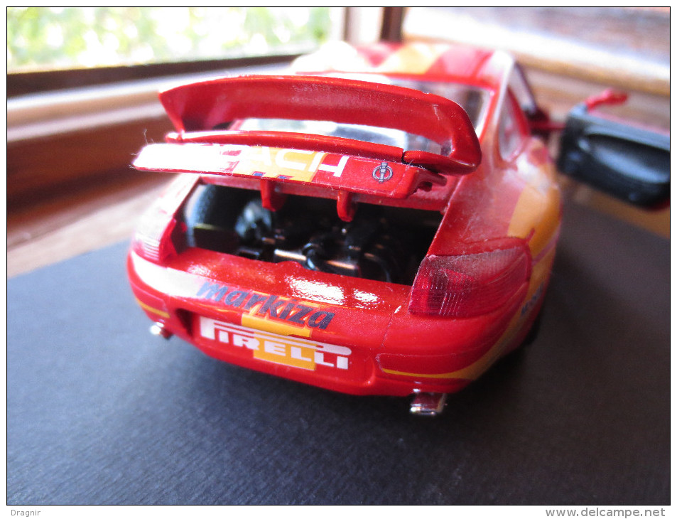 Porsche 911 Carrera - Burago - 1/24 - 1997 - BE - - Burago