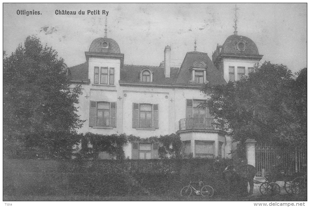 Ottignies.  Chateau Du Petit Ry  +un Attelage - Other & Unclassified