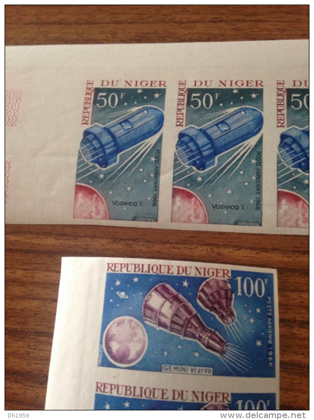 2x 4 STAMPS COSMOS ESPACE SPACE VOSKHOD GEMINI NIGER 1966 NON DENTELES IMPERF IMPERFORATED POSTE AERIENNE PA + FDC - Africa