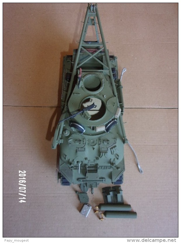 Sherman M32 1/35 Maquette Montée - Véhicules Militaires