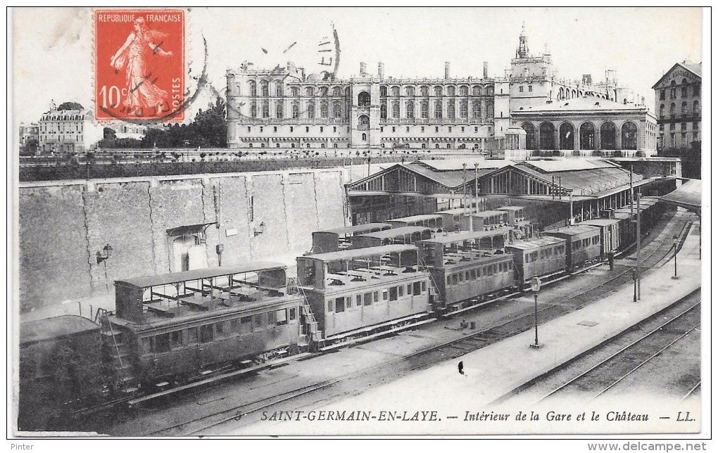 SAINT GERMAIN EN LAYE - Intérieur De La Gare Et Le Château - St. Germain En Laye