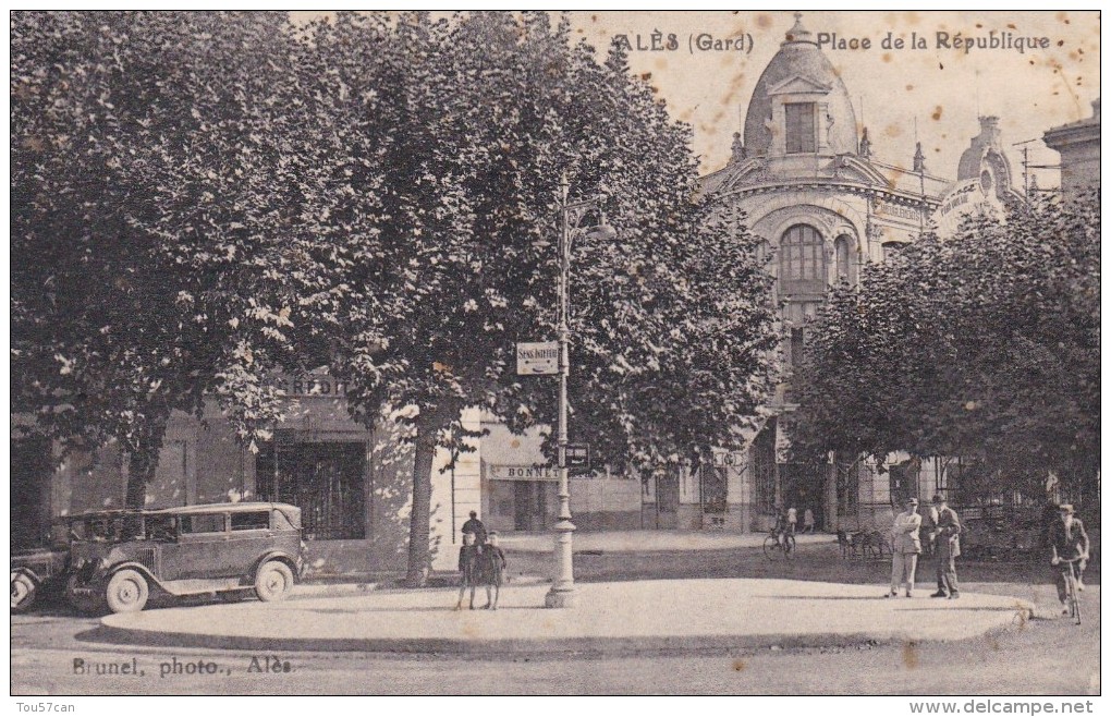 ALES - GARD  -  (30)   -  CPA ANIMEE DE 1931 - VEHICULES ANCIENS. - Alès