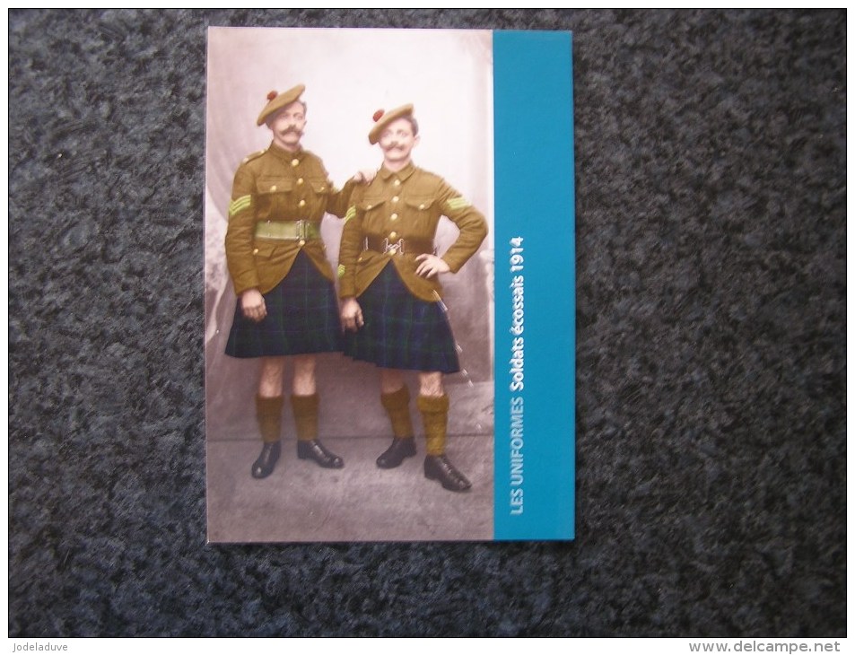 Carte Postale LES UNIFORMES  Soldats Ecossais Scottish Soldier Guerre 14 18 Reproduction Colorisée Grand Format 21 X 15 - Militaria