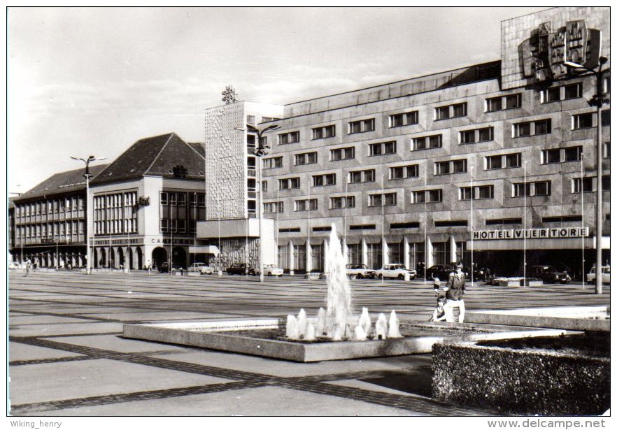 Neubrandenburg - S/w Hotel Vier Tore Am Karl Marx Platz - Neubrandenburg