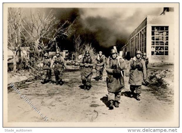 SS PK Zschäckel Im Brennenden Charkow 1943 WK II  Foto AK I-II - Unclassified