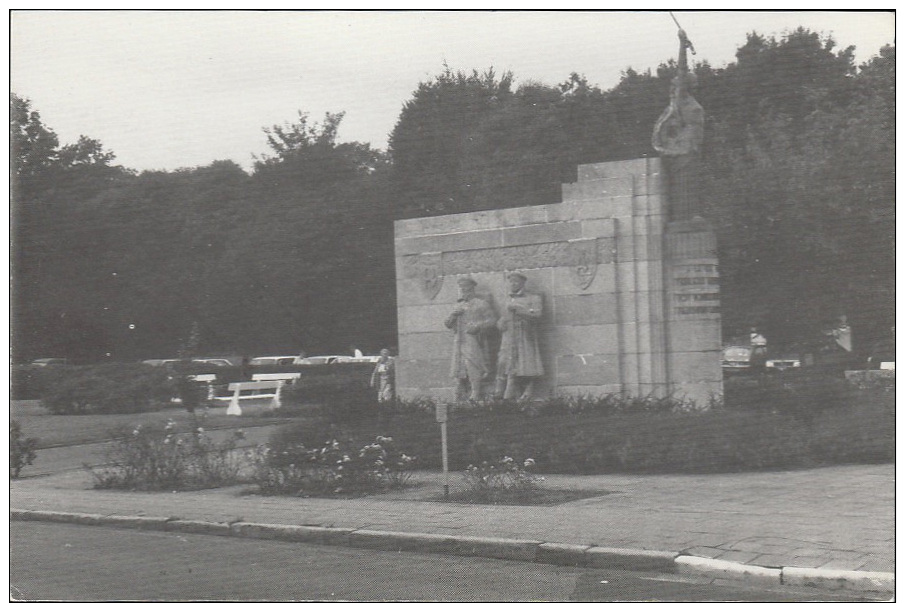 Melle  Monument Van De Franse Soldaten  Postwandelclub Gent 1 - Melle