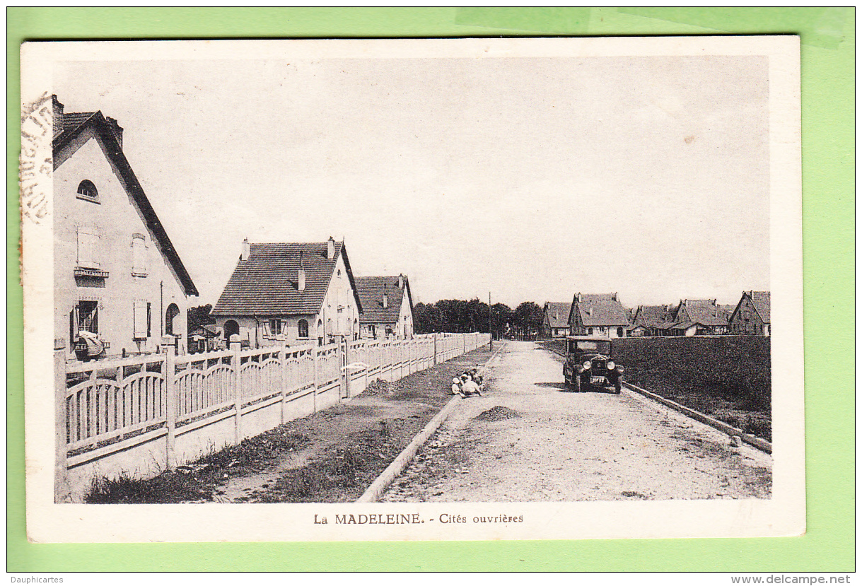 LA MADELEINE - Cités Ouvrières - Jolie Scène Animée Peu Courante - En L' état - 2 Scans - Sonstige & Ohne Zuordnung