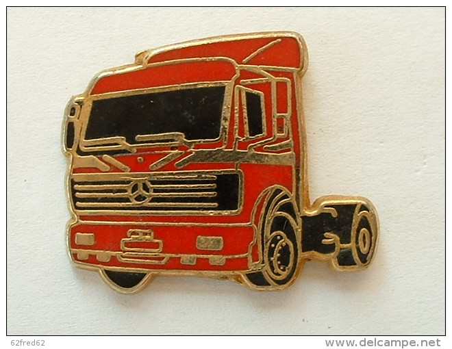 Pin´S CAMION MERCEDES - Mercedes