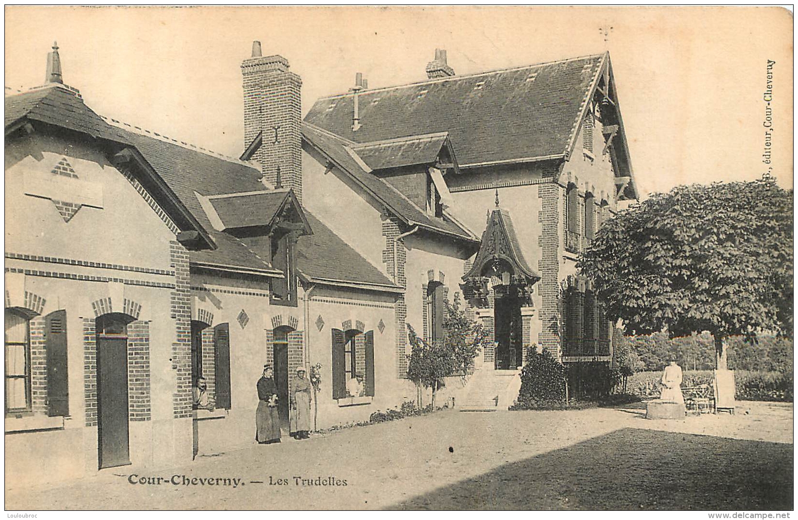 COUR CHEVERNY LES TRUDELLES - Autres & Non Classés