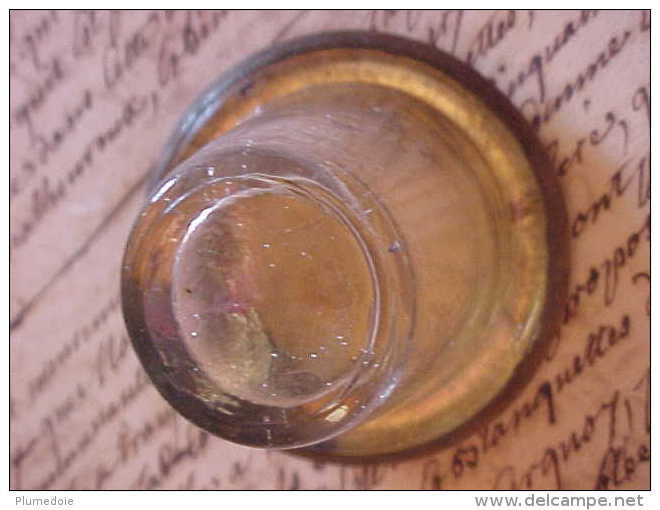 ANCIEN ENCRIER en verre soufflé COUVERCLE METAL pour PUPITRE ECOLE , OLD INK BOTTLE   Prix Fixe