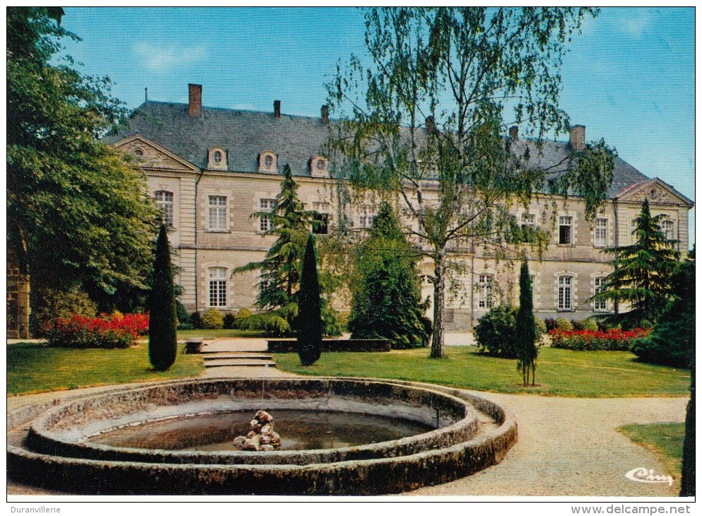 44 - MOISDON LA RIVIERE - Abbaye Cistercienne De Meilleraye - Monastere Façade Ouest - édit. Combier - Moisdon La Riviere