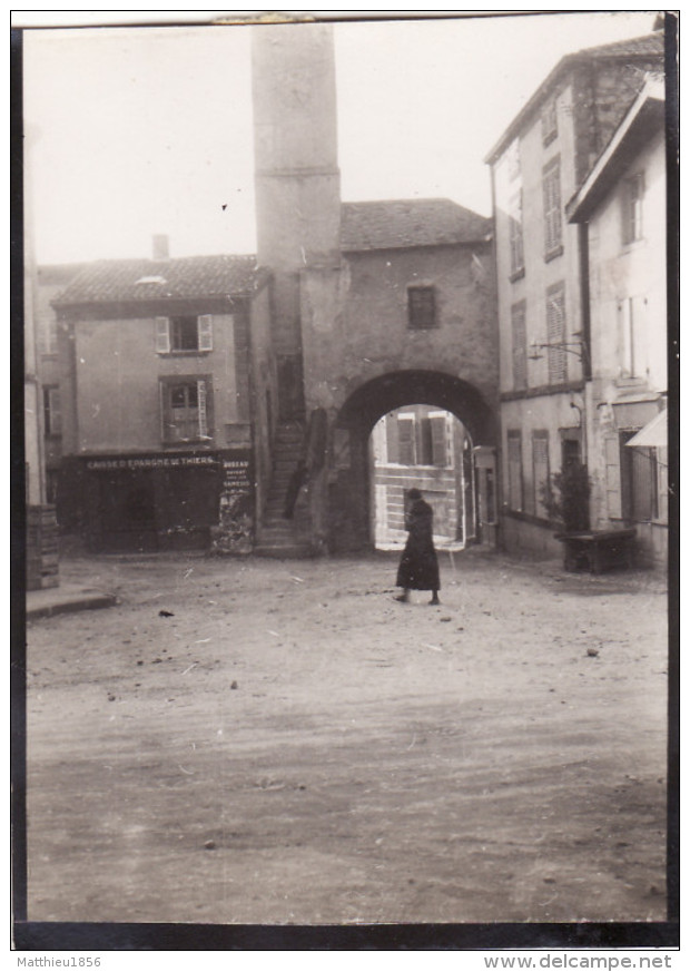 Photo Septembre 1931 LEZOUX - Place Des Balmettes, Le Beffroi (A152) - Lezoux